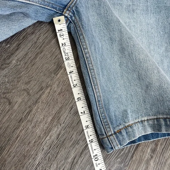 Levi’s | Denim Shortalls Light Wash - Picture 3 of 10